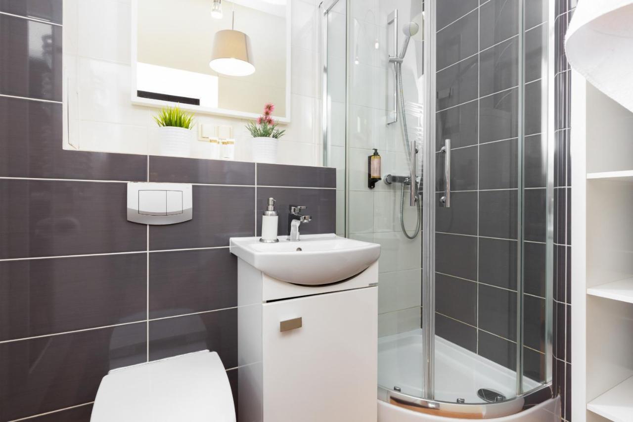 Apartment Warsaw Hoza By Noclegi Renters Exterior foto